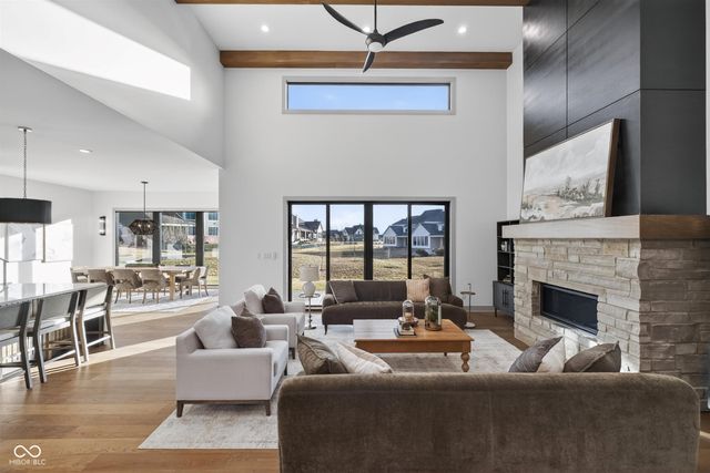 5155 Abington Way, Zionsville, IN 46077