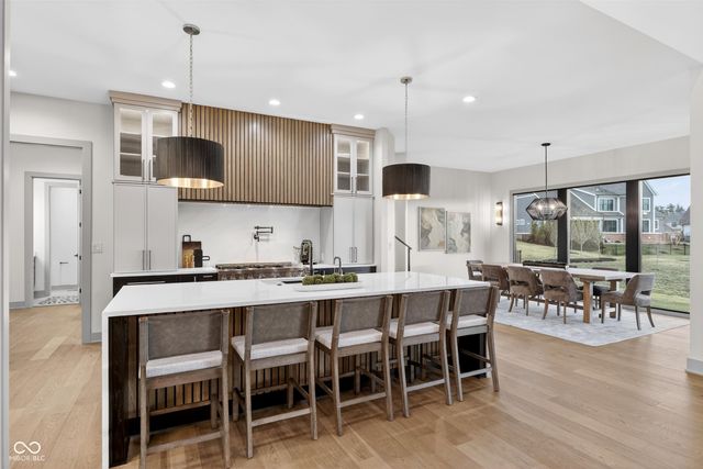 5155 Abington Way, Zionsville, IN 46077