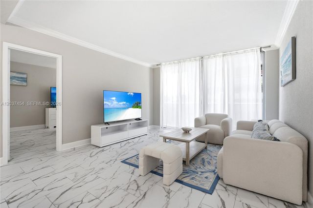 401 69th St 313, Miami Beach, FL 33141