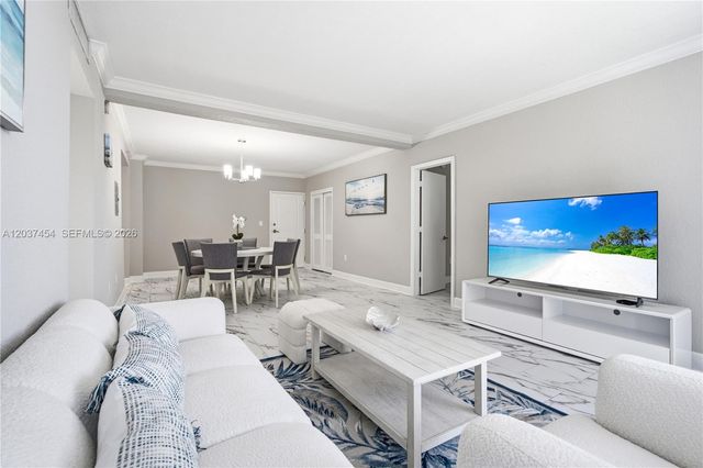 401 69th St 313, Miami Beach, FL 33141