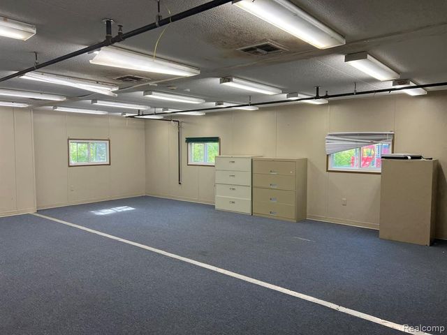 22575 Ann Arbor Trail, Dearborn Heights, MI 48127
