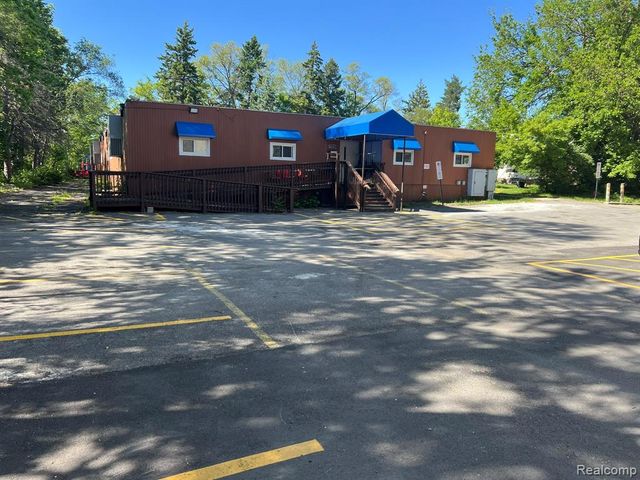 22575 Ann Arbor Trail, Dearborn Heights, MI 48127