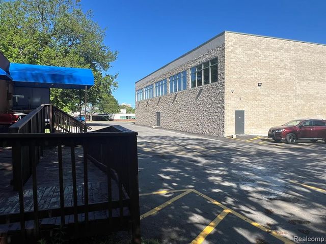 22575 Ann Arbor Trail, Dearborn Heights, MI 48127