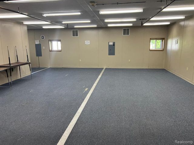 22575 Ann Arbor Trail, Dearborn Heights, MI 48127