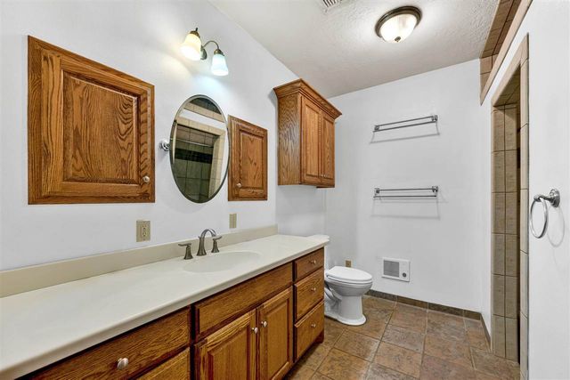 293 Whippoorwill St, Apache, OK 73006