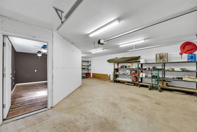 293 Whippoorwill St, Apache, OK 73006