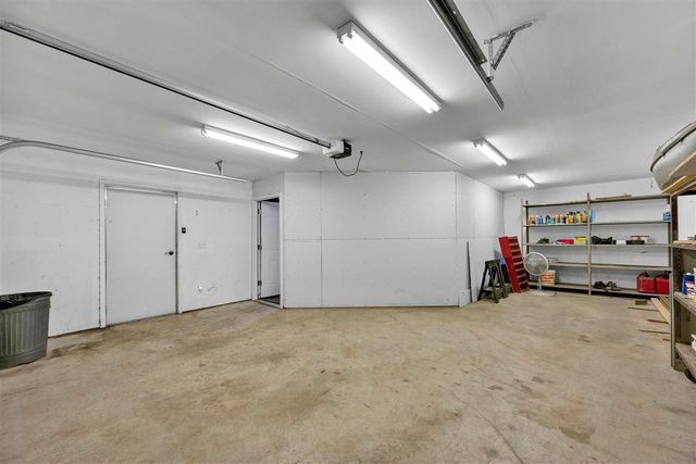 293 Whippoorwill St, Apache, OK 73006