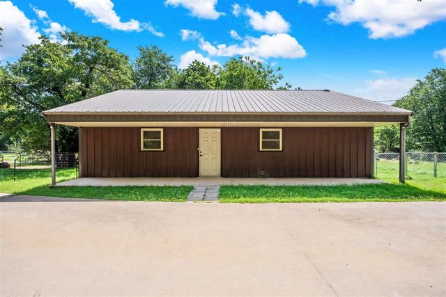 293 Whippoorwill St, Apache, OK 73006