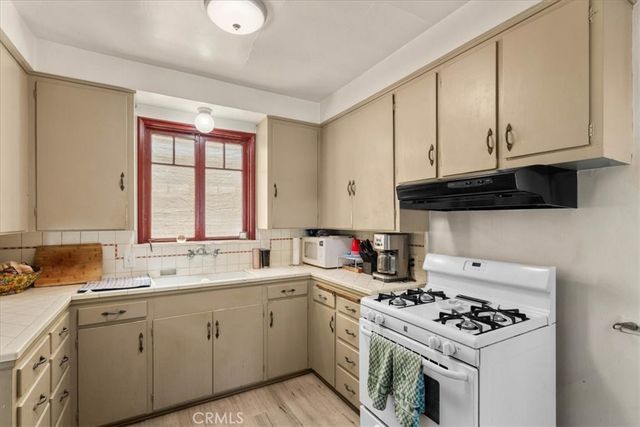 5749 Brockton, Riverside, CA 92506
