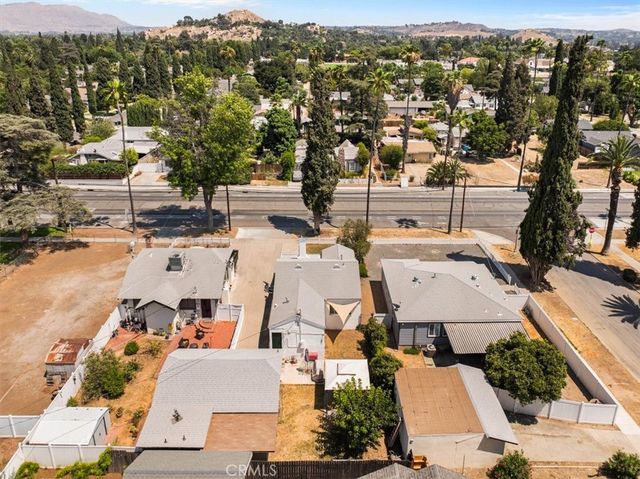 5749 Brockton, Riverside, CA 92506