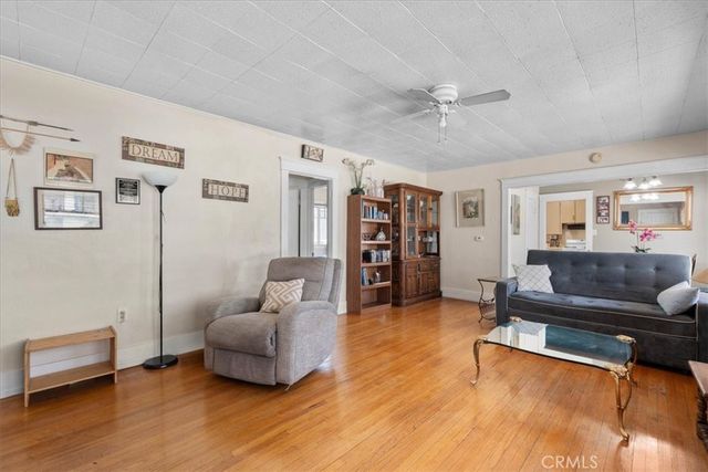 5749 Brockton, Riverside, CA 92506