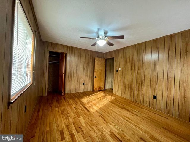 347 RESTMORE LN, Stanley, VA 22851