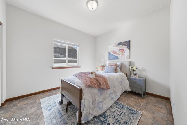 8337 N Boysenberry LOOP, Hayden, ID 83835