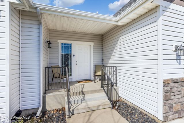 8337 N Boysenberry LOOP, Hayden, ID 83835