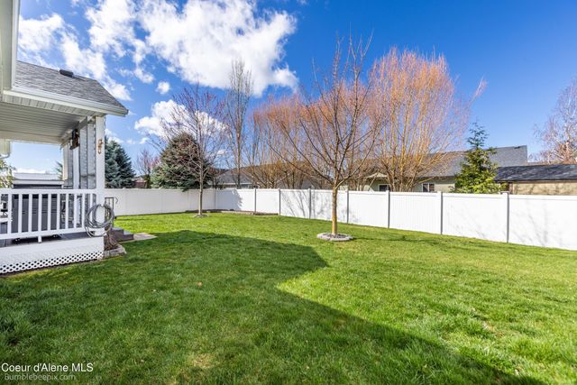 8337 N Boysenberry LOOP, Hayden, ID 83835