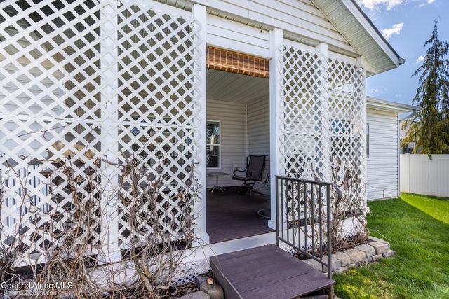 8337 N Boysenberry LOOP, Hayden, ID 83835