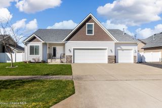 8337 N Boysenberry LOOP, Hayden, ID 83835