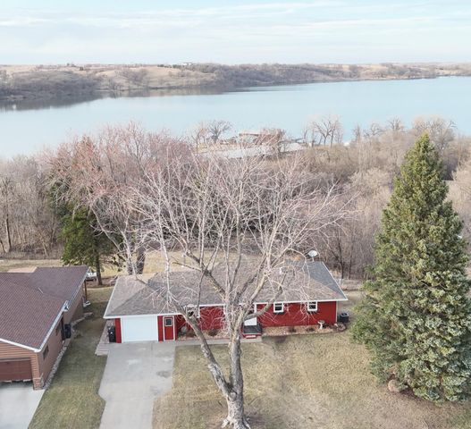 315 Lakeview Street S, Lake Benton, MN 56149