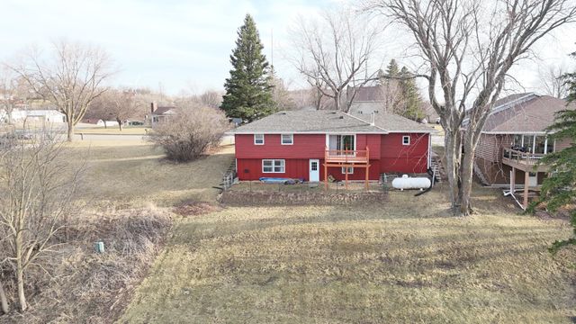 315 Lakeview Street S, Lake Benton, MN 56149