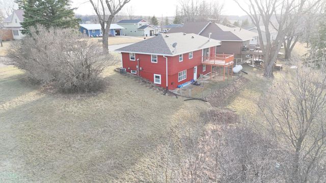 315 Lakeview Street S, Lake Benton, MN 56149