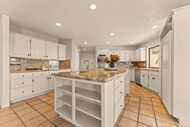 2323 Wilt, Fallbrook, CA 92028