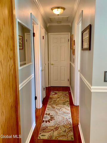 15 Algonquin Drive, Queensbury, NY 12804