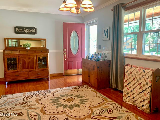 15 Algonquin Drive, Queensbury, NY 12804