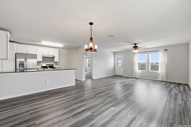 13755 Bradford Park, San Antonio, TX 78253