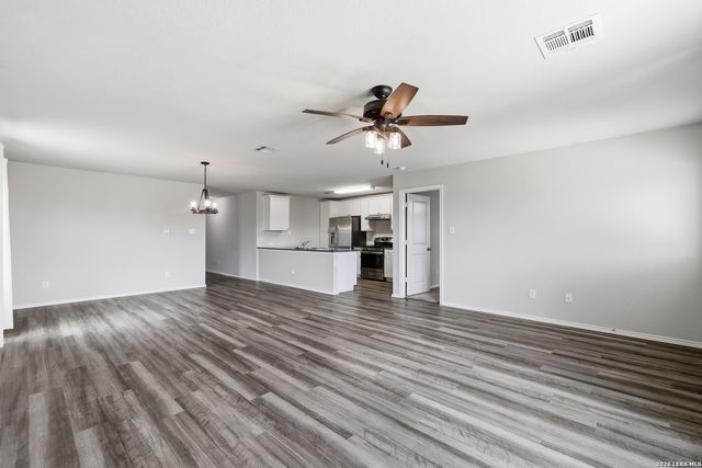 13755 Bradford Park, San Antonio, TX 78253