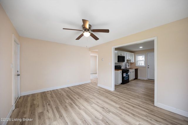 2726 Algonquin Pkwy, Louisville, KY 40210