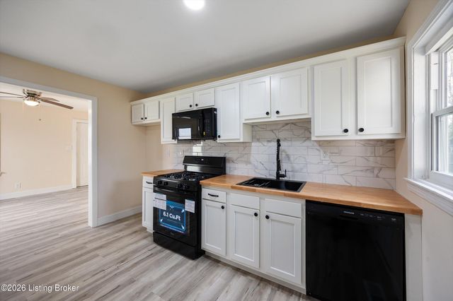 2726 Algonquin Pkwy, Louisville, KY 40210