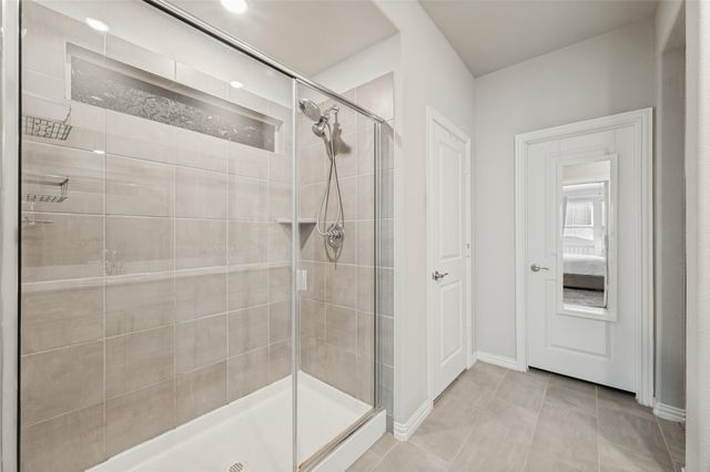 222 Luna Lane, Lake Dallas, TX 75065