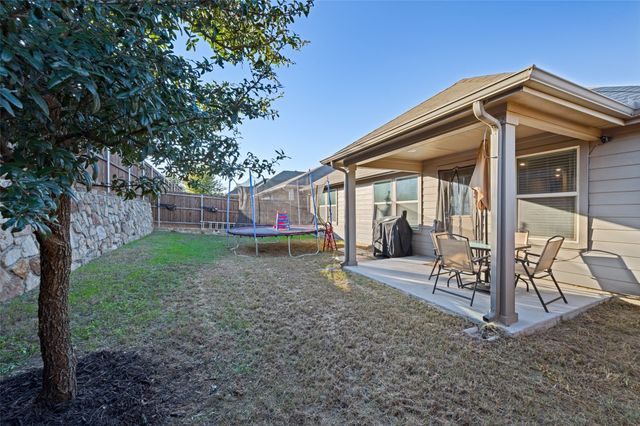 222 Luna Lane, Lake Dallas, TX 75065