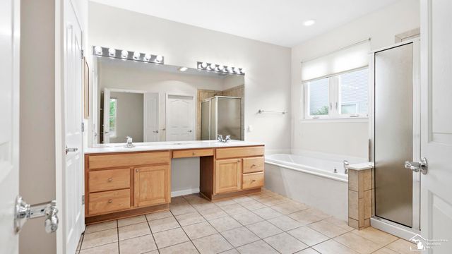 24219 Charlevoix Street, Flat Rock, MI 48134