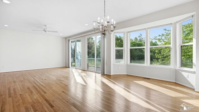 24219 Charlevoix Street, Flat Rock, MI 48134