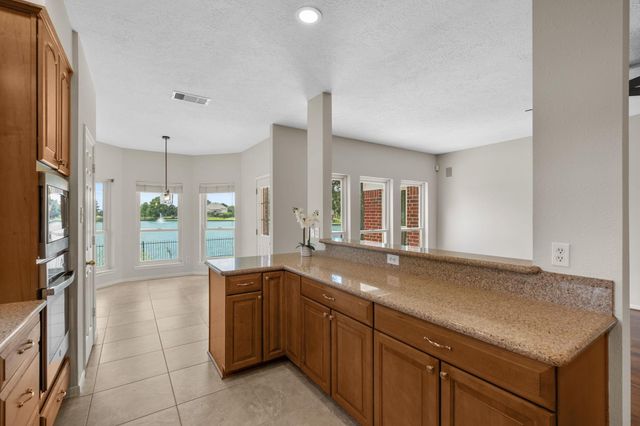 6838 Portuguese Bend Drive, Missouri City, TX 77459