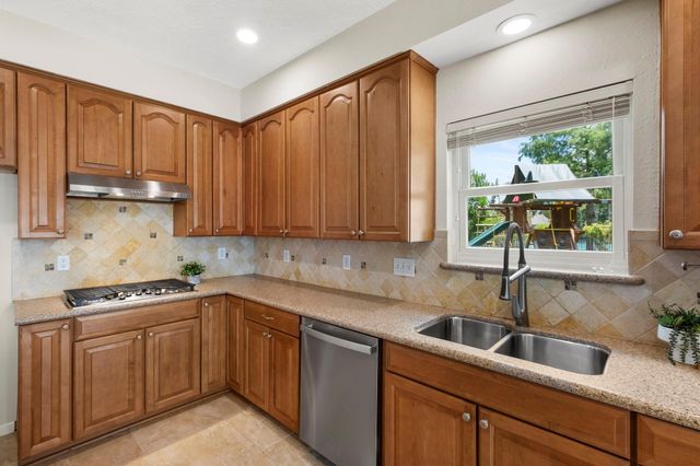 6838 Portuguese Bend Drive, Missouri City, TX 77459