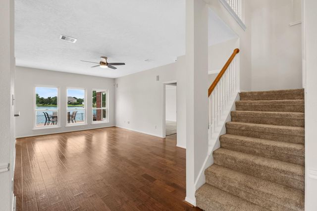 6838 Portuguese Bend Drive, Missouri City, TX 77459