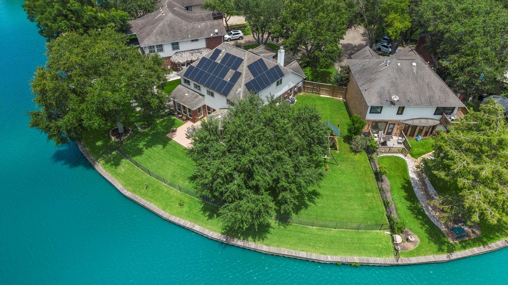 6838 Portuguese Bend Drive, Missouri City, TX 77459