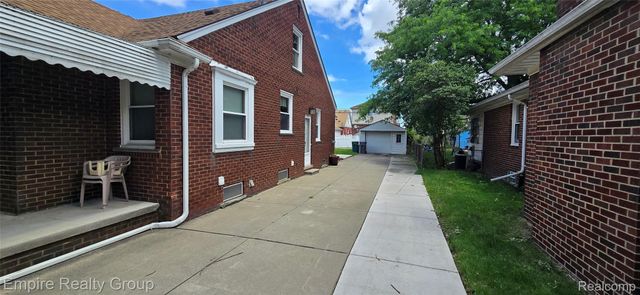 6130 Oakman Boulevard, Dearborn, MI 48126