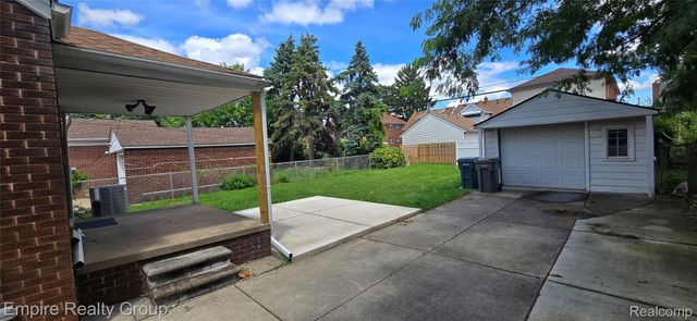 6130 Oakman Boulevard, Dearborn, MI 48126