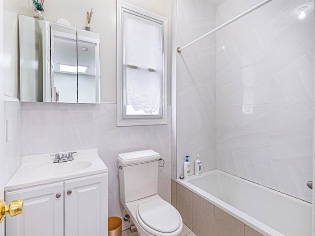 34 WEGMAN PARKWAY, Jc, Greenville, NJ 07305