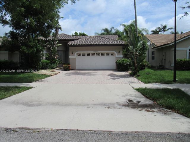 10255 Guatemala St, Cooper City, FL 33026