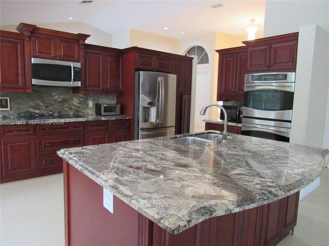 10255 Guatemala St, Cooper City, FL 33026