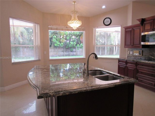 10255 Guatemala St, Cooper City, FL 33026