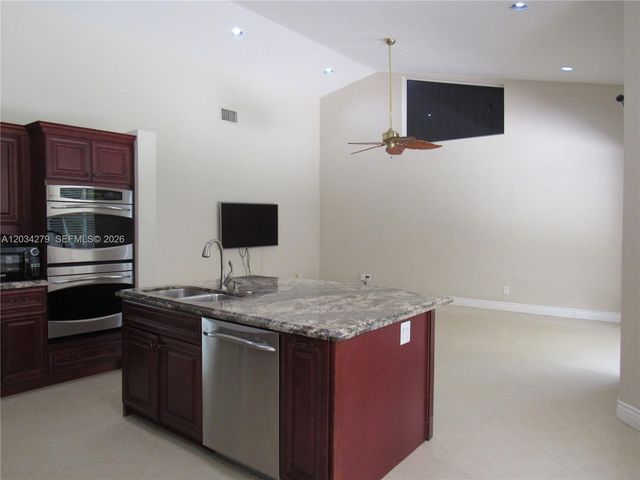 10255 Guatemala St, Cooper City, FL 33026