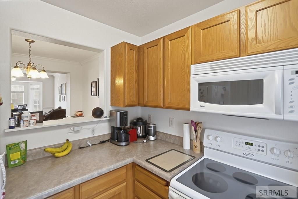 Image 9 of property listing at 875 Capital Lane, Rexburg, ID 83440