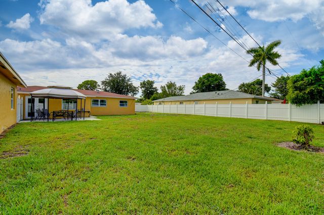 15021 Jackson Road, Delray Beach, FL 33484