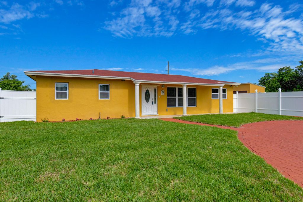 15021 Jackson Road, Delray Beach, FL 33484