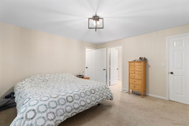 18 Indian Dawn 18, Wayland, MA 01778